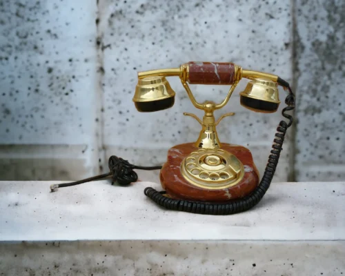 Telefono+de+mármol+antiguo-1920w